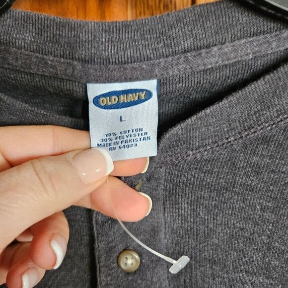 Old Navy Men's Grey Waffle Knit Crew Henley Long Sleeve Shirt Size L Y2K NWOT - Picture 8 of 8